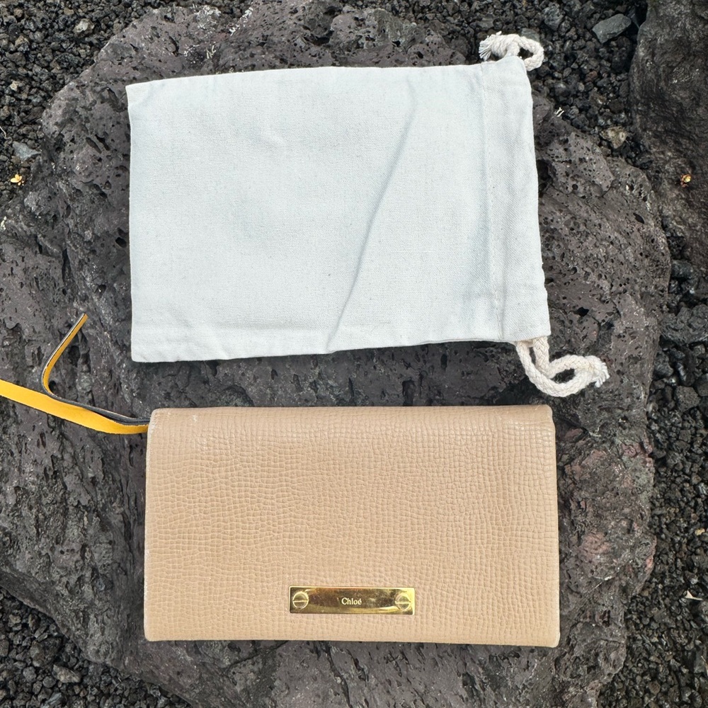 Chloé Beige Textured Leather Long Wallet Mustard Yellow Insert Gold Hardware